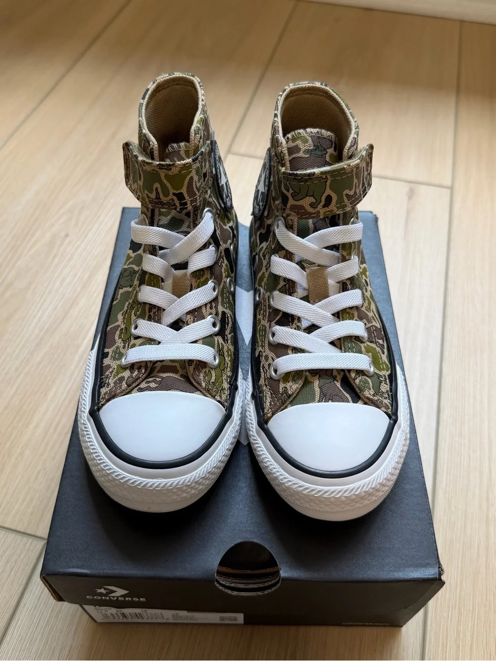 Kids Converse High Top Shoes 12c